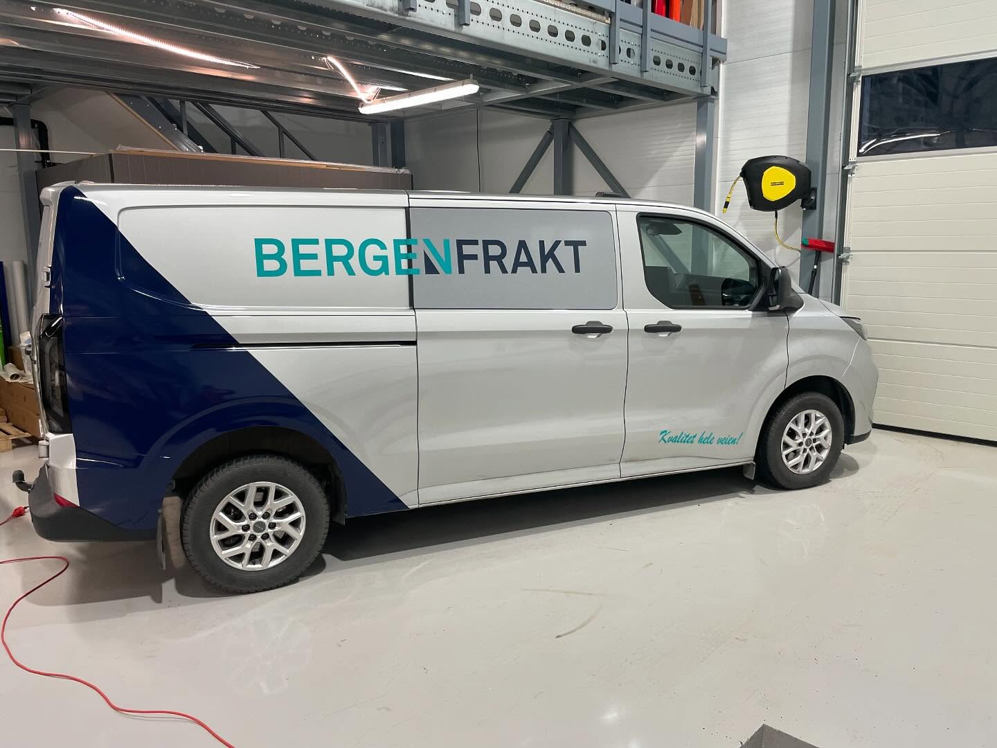 Vår nye budbil er klar for drift!